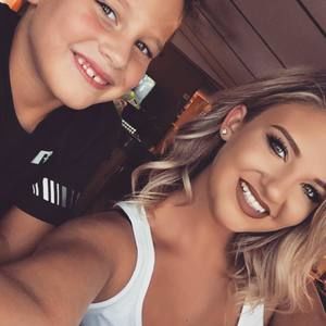 Meet your Posher, Lexie